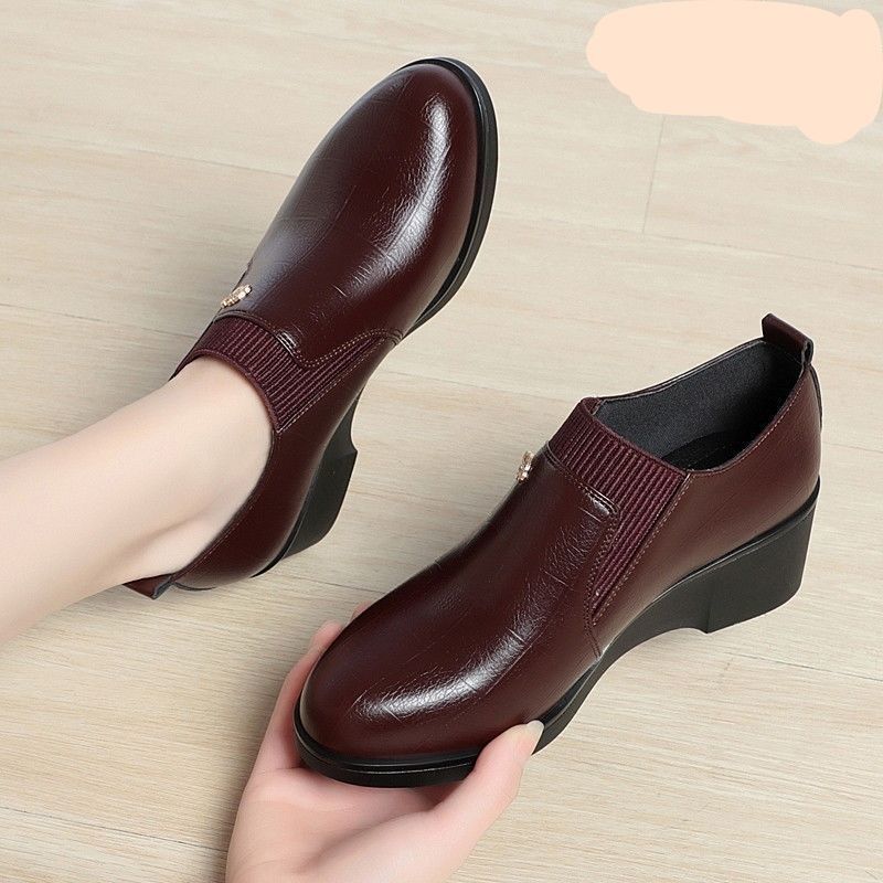 Michelle - Sleek Leather Wedges