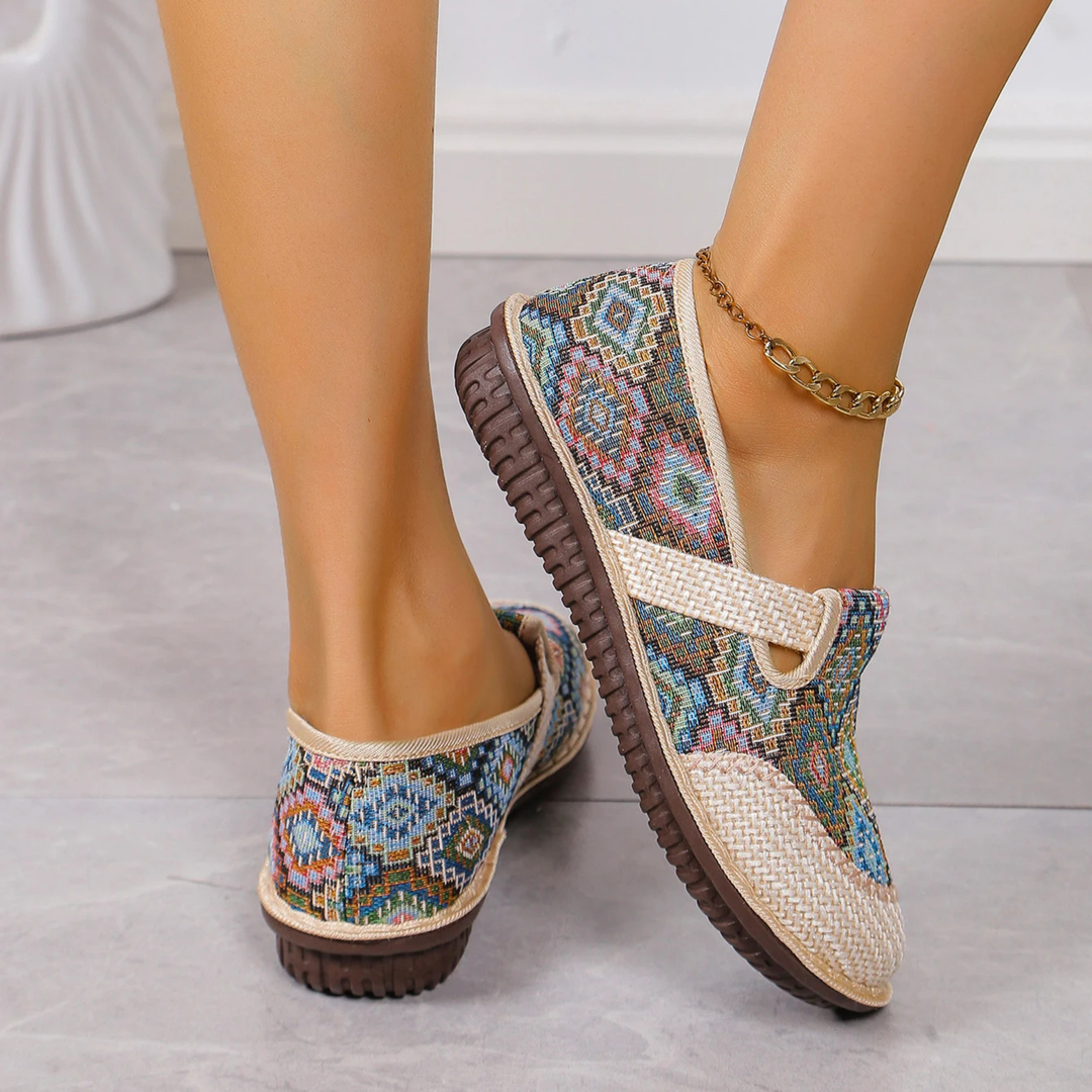 Teresa - Cozy Woven Sandals