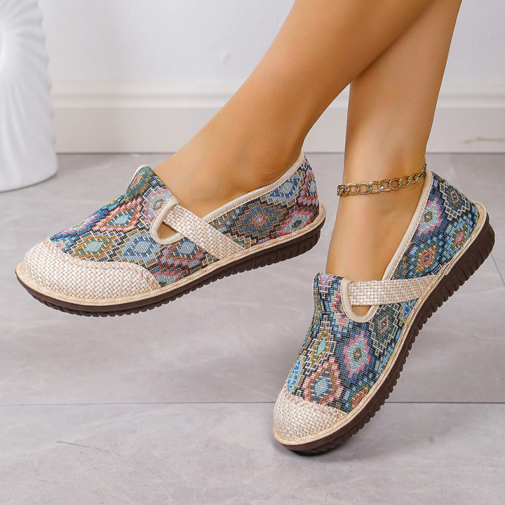 Teresa - Cozy Woven Sandals