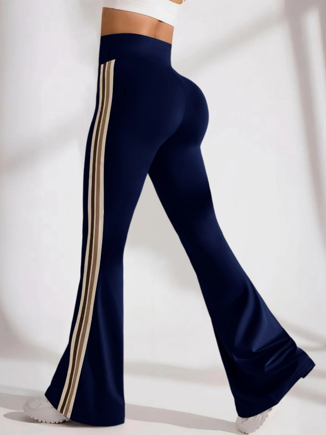 Kelsey - Sleek Flared Pants