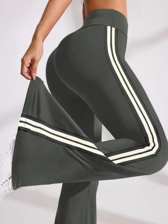Kelsey - Sleek Flared Pants