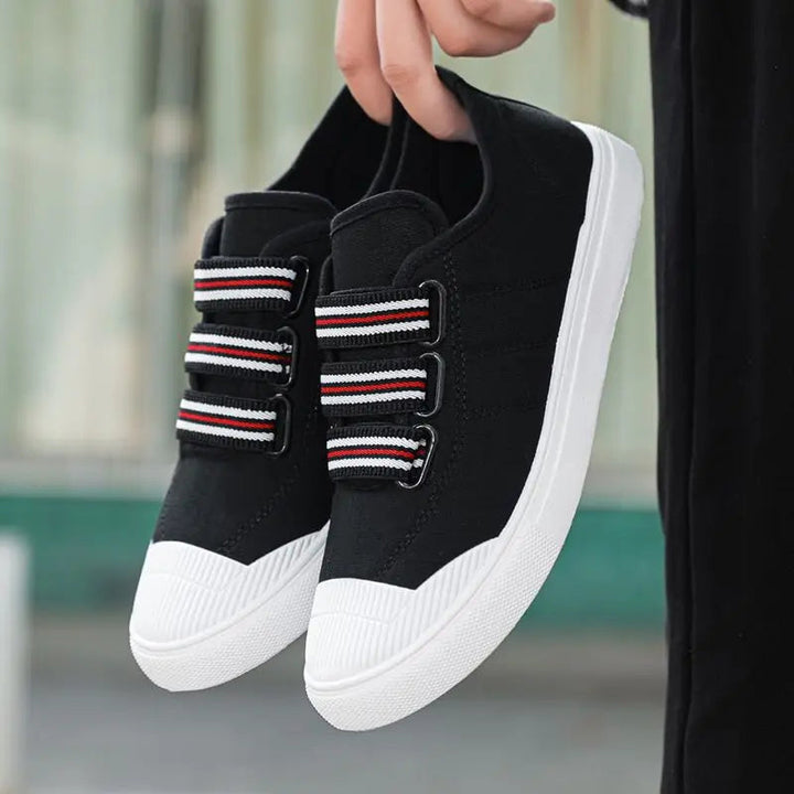 Dash - Sleek Casual Sneakers