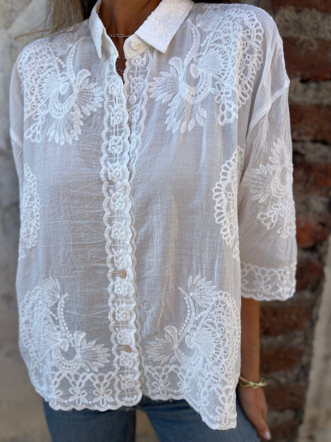 Francine - Airy Embroidered Blouse