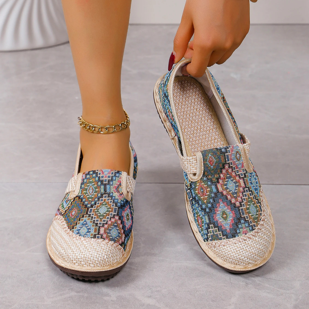 Teresa - Cozy Woven Sandals