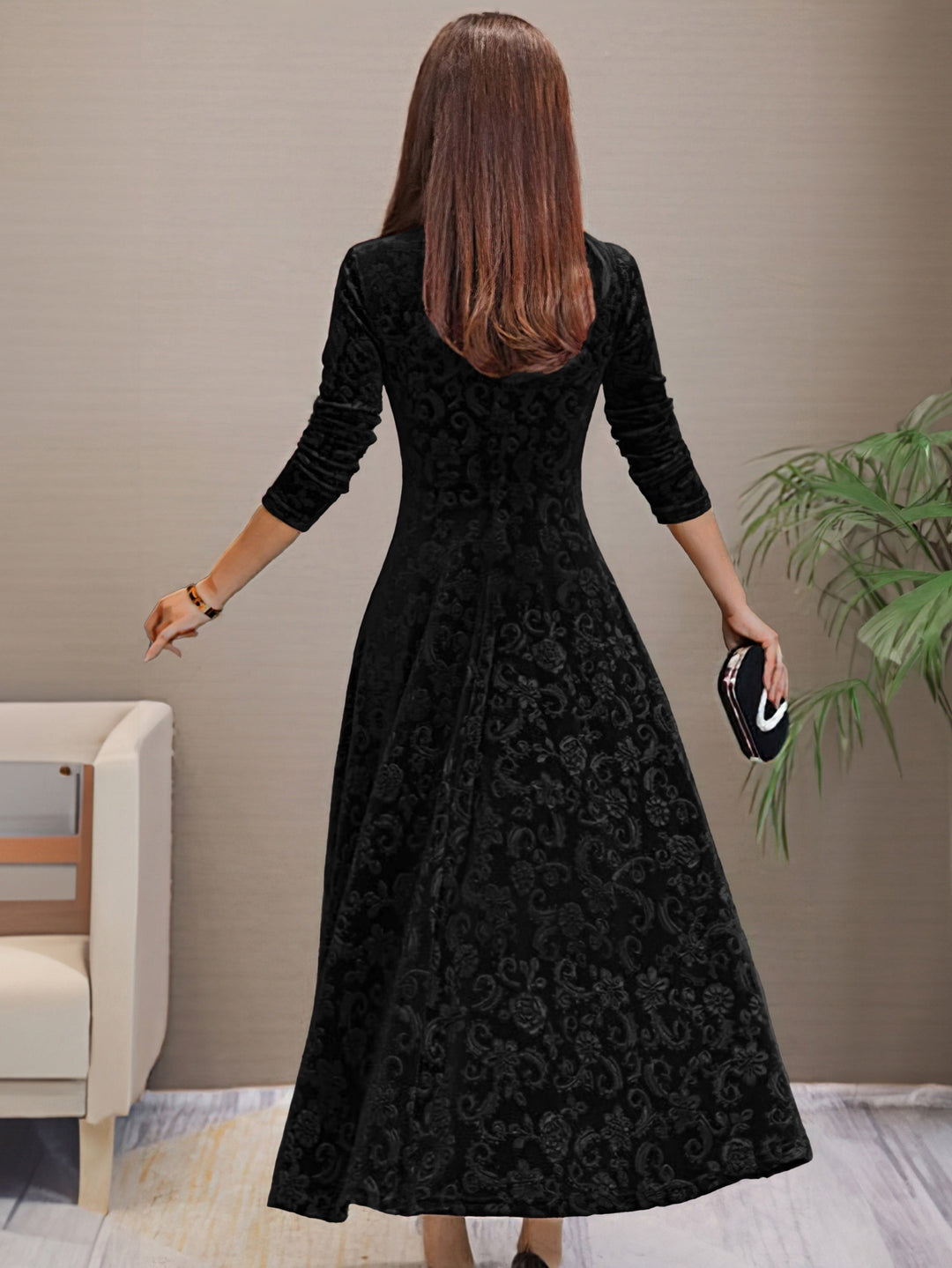 Evelyn - Luxurious Velvet Dress