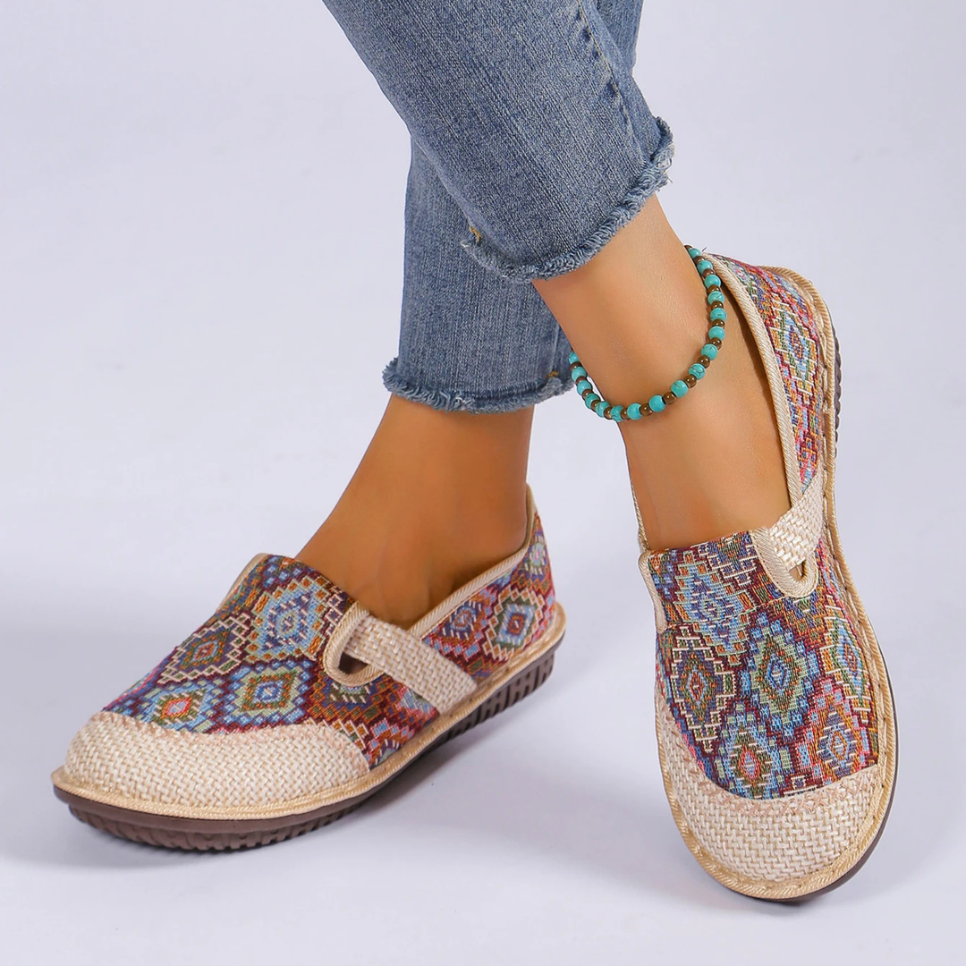 Teresa - Cozy Woven Sandals