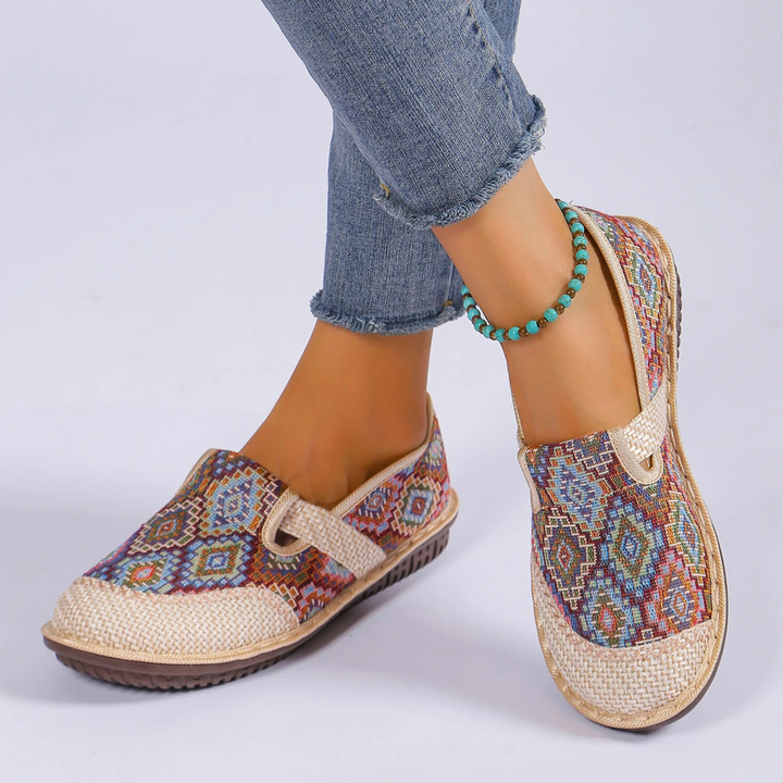 Teresa - Cozy Woven Sandals