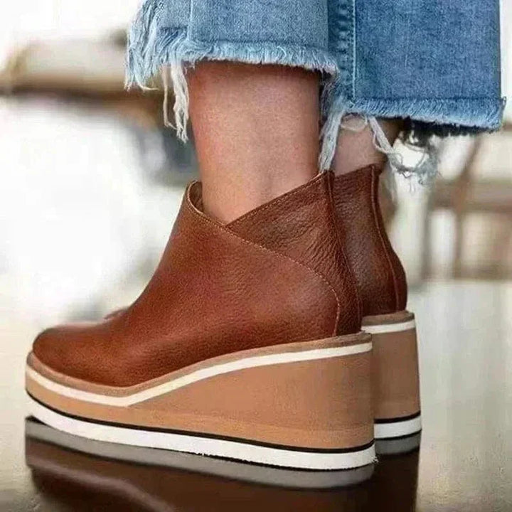 Ozara - Chic Suede Ankle Boots