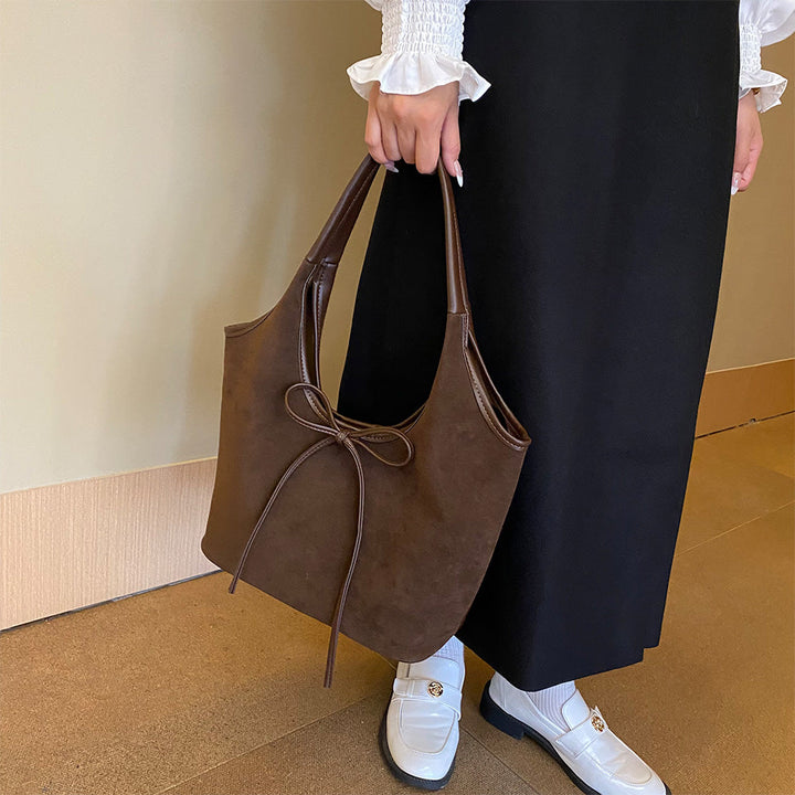 Tori - Soft Velvet Handbag