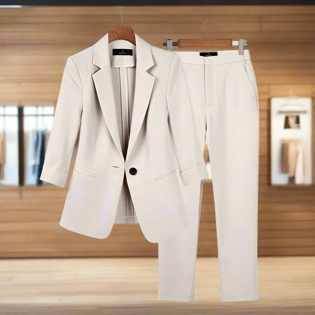 Uriella - Sleek Tailored Blazer