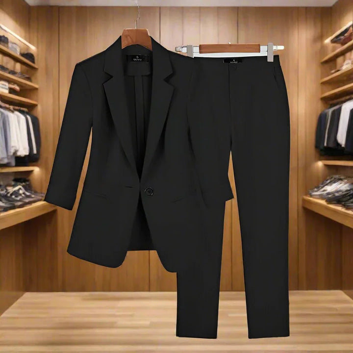 Uriella - Sleek Tailored Blazer