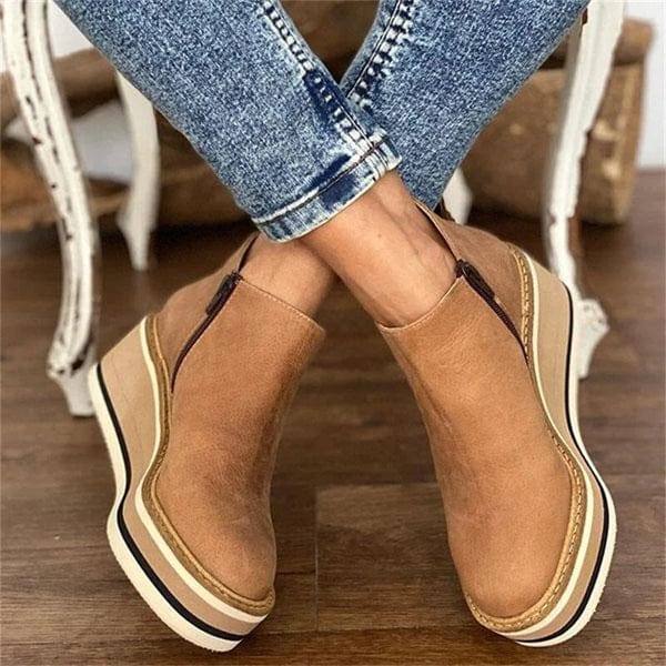 Ozara - Chic Suede Ankle Boots