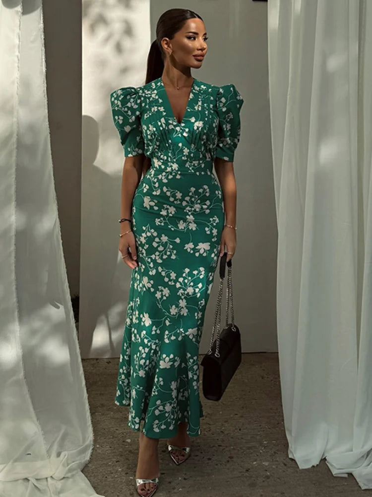 Faye - Elegant Floral Dress