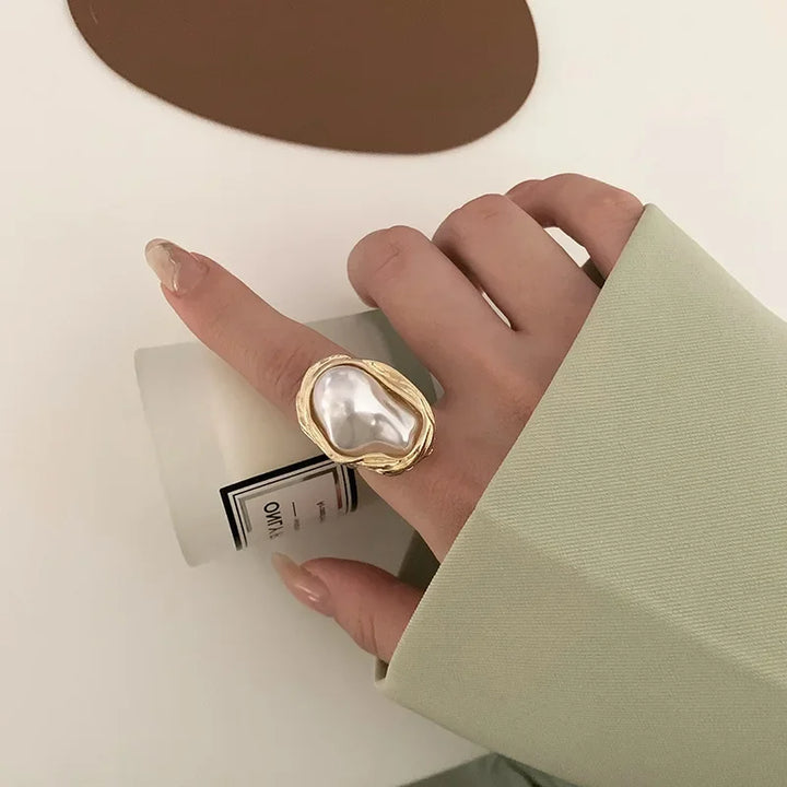 Kayla - Bold Pearl Accessory