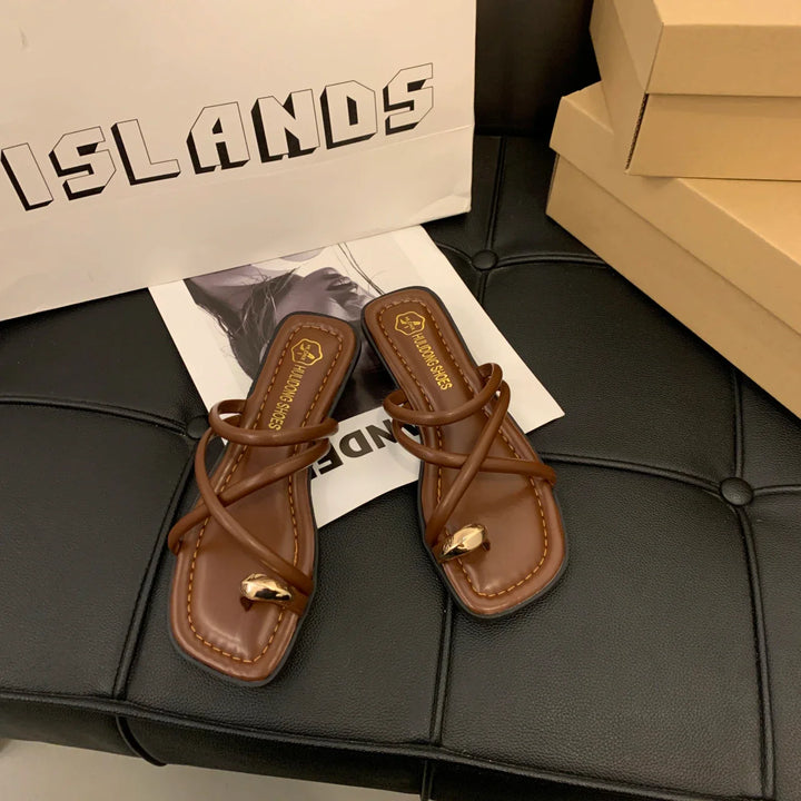 Gloria - Sleek Leather Sandals