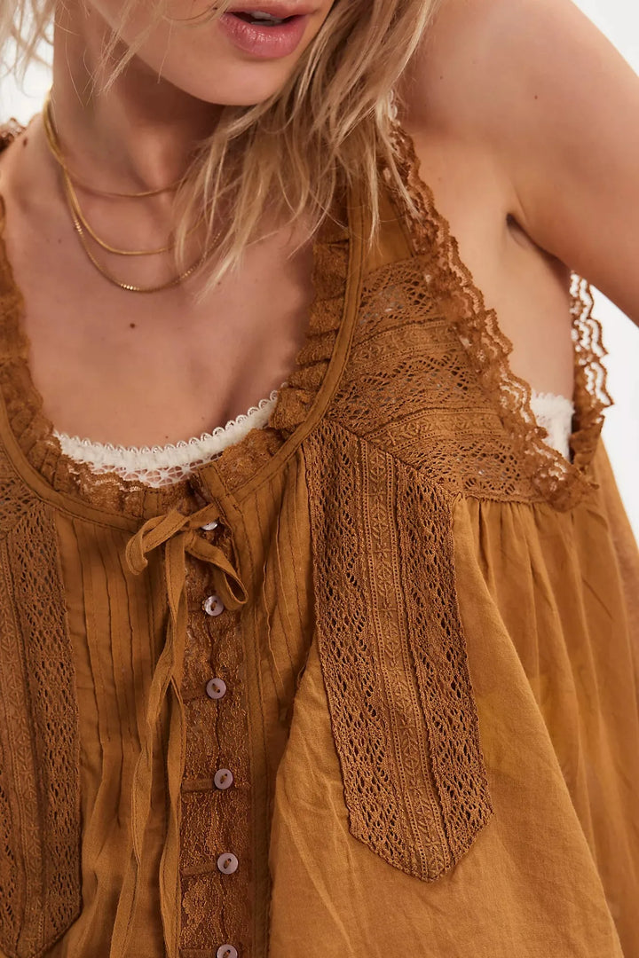 Charlotte - Airy Lace Ensemble