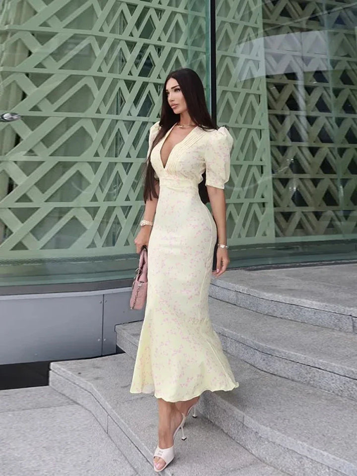 Faye - Elegant Floral Dress