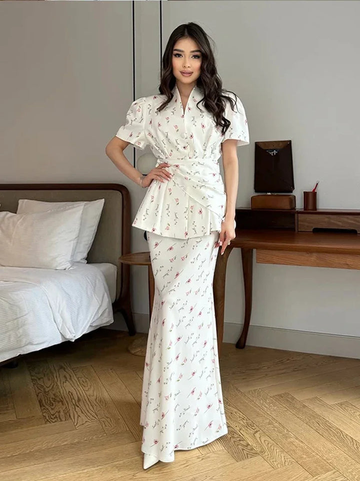 Caitlyn - Elegant Floral Dress