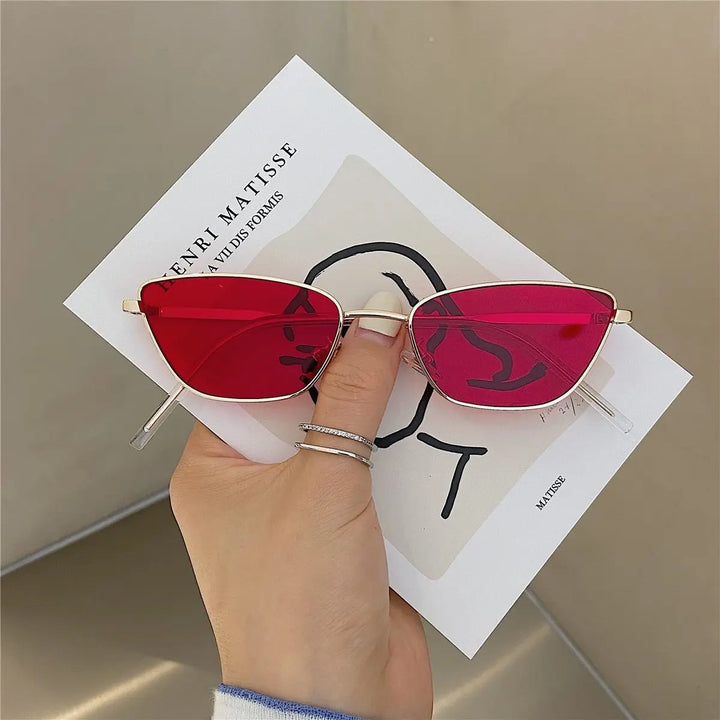 Kaitlyn - Sleek Metallic Sunglasses