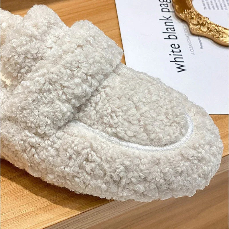 Rhiannon - Plush Wool Slipper