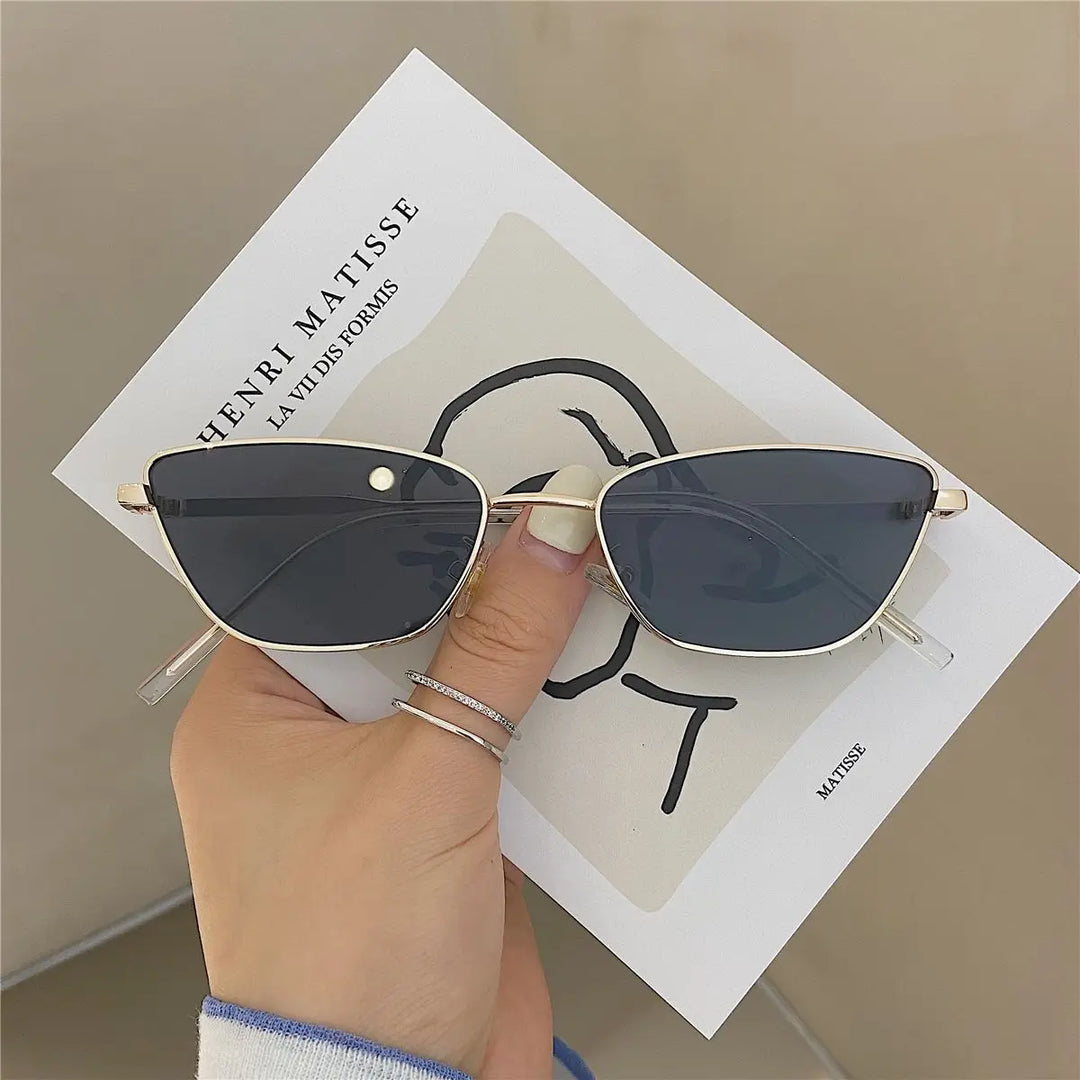 Kaitlyn - Sleek Metallic Sunglasses