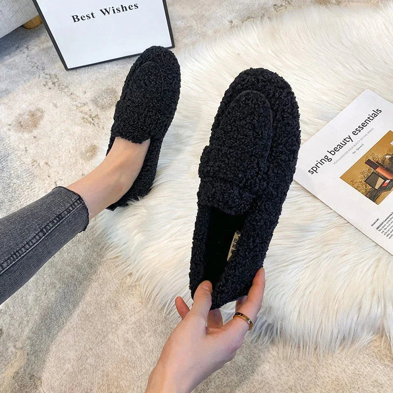 Rhiannon - Plush Wool Slipper