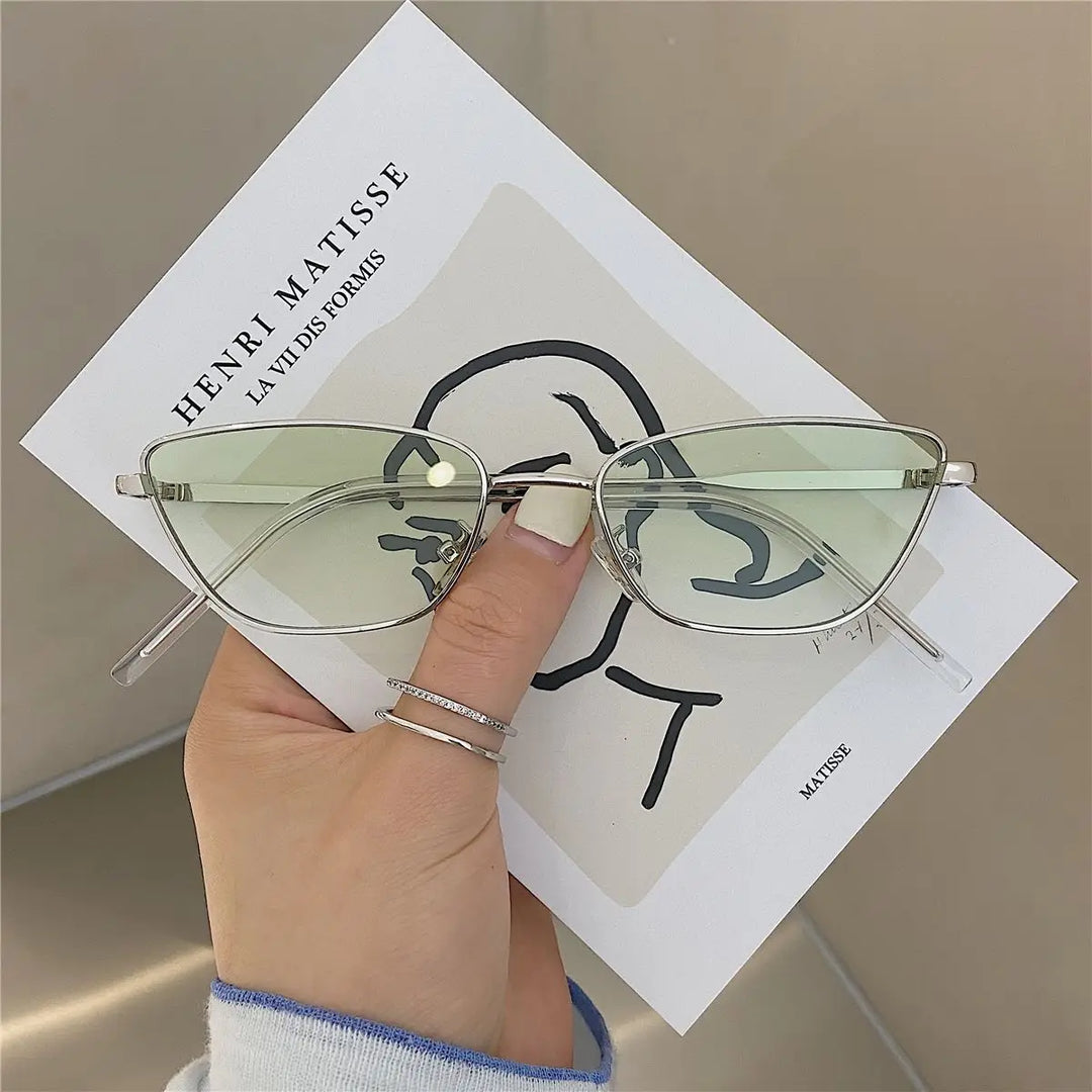 Kaitlyn - Sleek Metallic Sunglasses