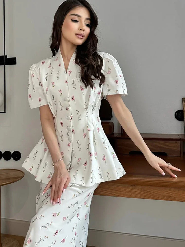 Caitlyn - Elegant Floral Dress