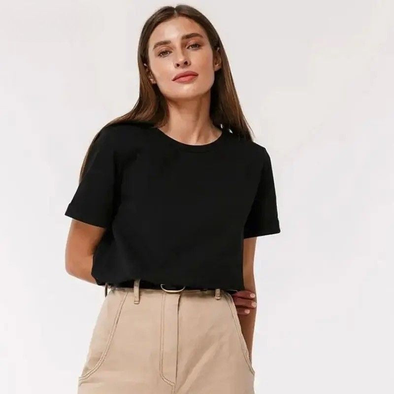 Vanya - Soft Minimalist Shirt