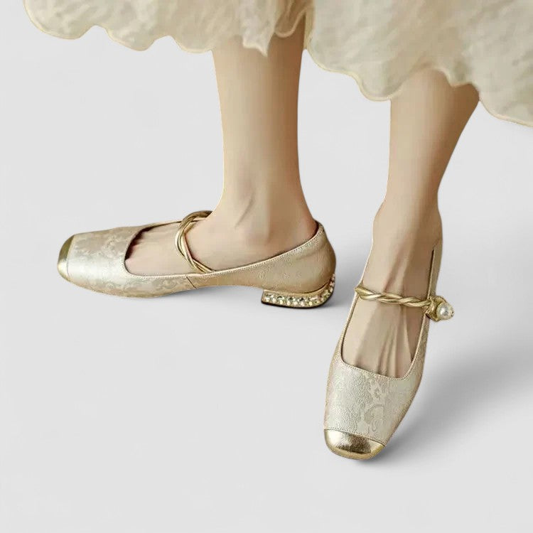 Dorothy - Elegant Vintage Flats