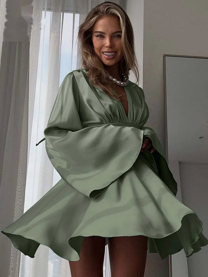 Amelia - Glimmering Silk Dress