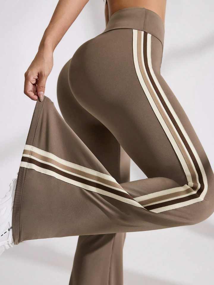 Kelsey - Sleek Flared Pants
