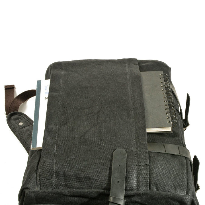 Ian - Sturdy Canvas Backpack