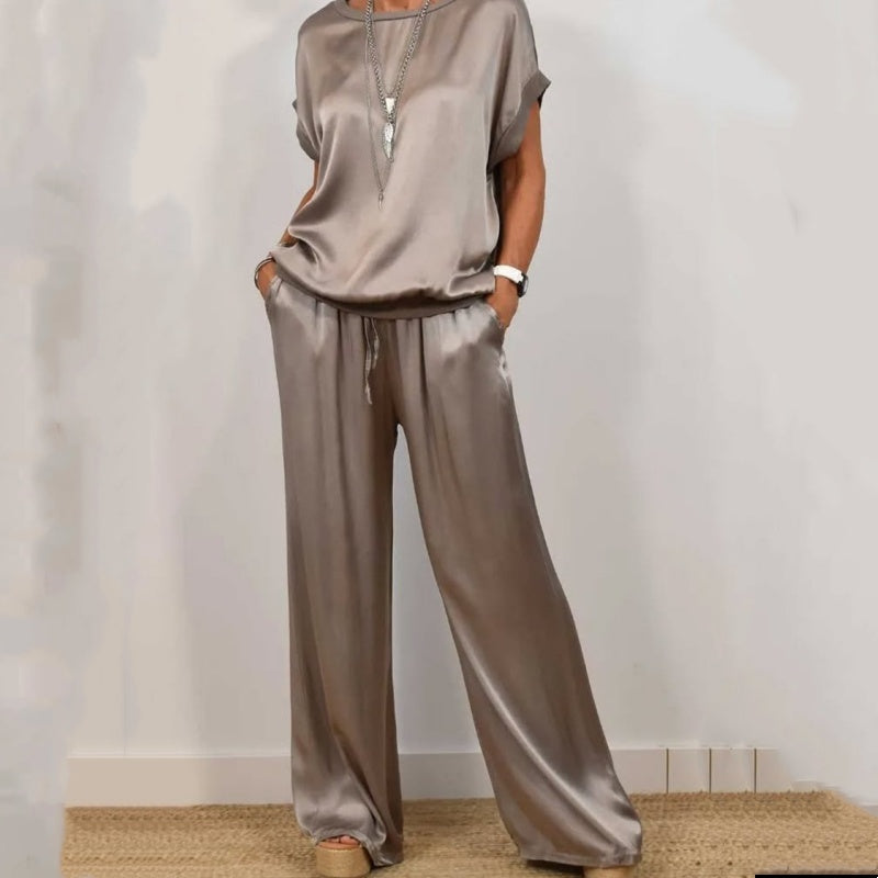 Rhea - Fluid Silk Blouse